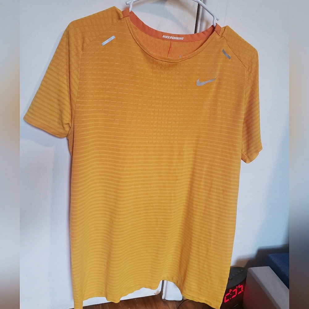 Men | NIKE Running Shirt